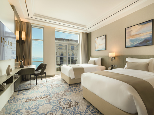 Deluxe Seaside with Balcony Room